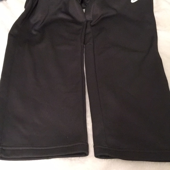 Boys Therma-Fit NWT Nike BOY'S Knockout Sweatpants - Picture 4 of 8